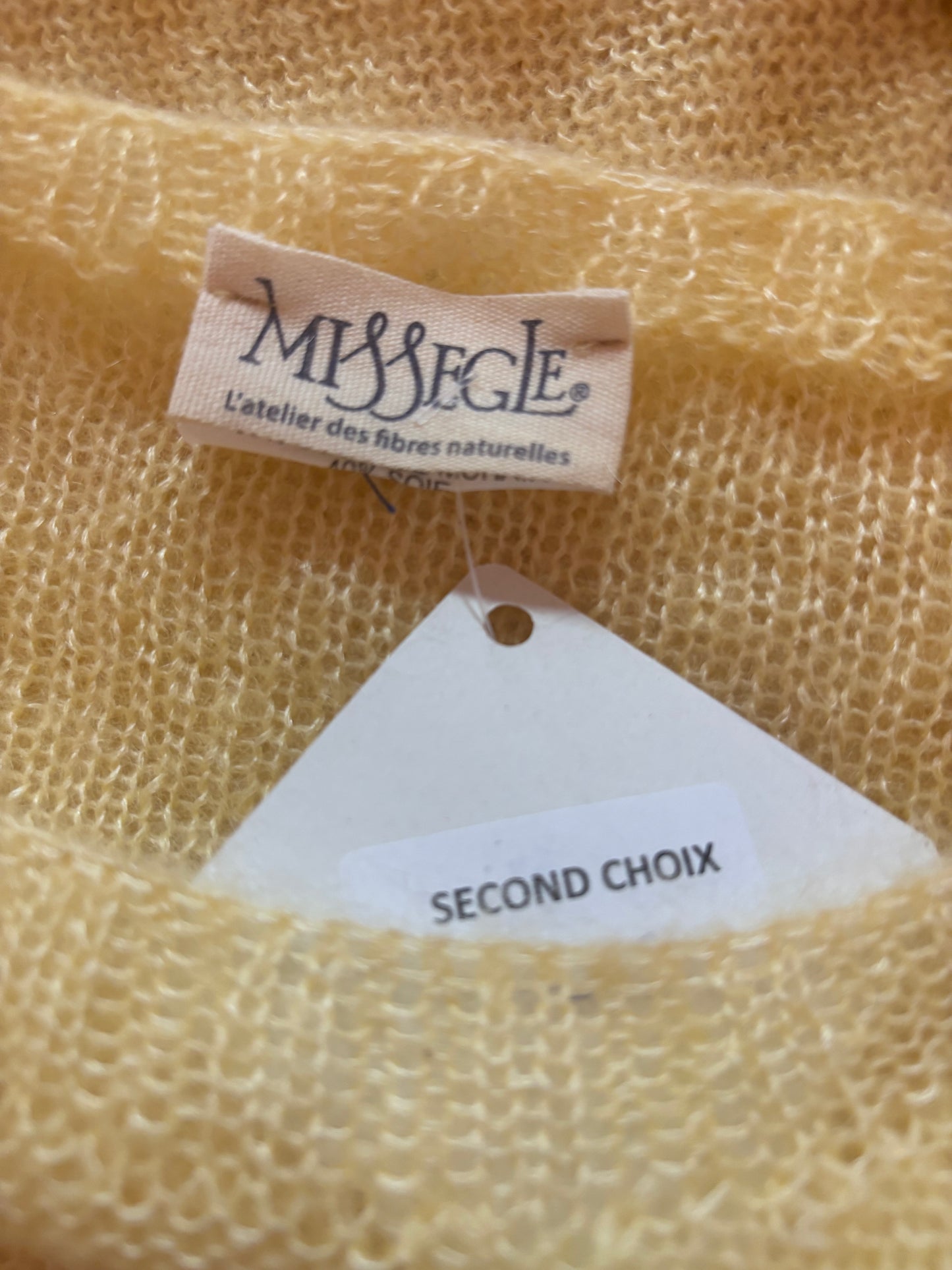 Petit pull mohair jonquille