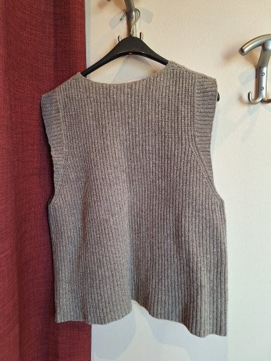 Gilet en laine mérinos d'Arles sans manches pour femme