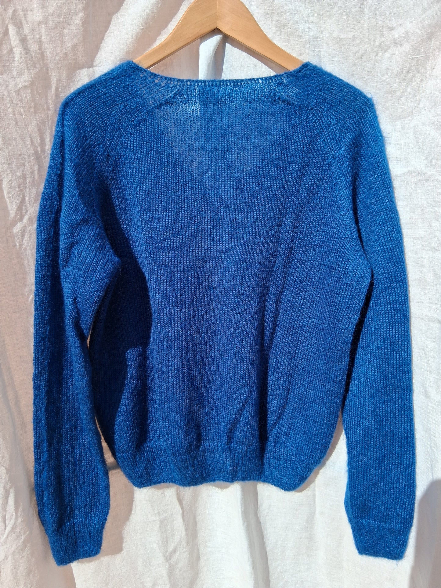 Pull en laine mohair col V pour femme