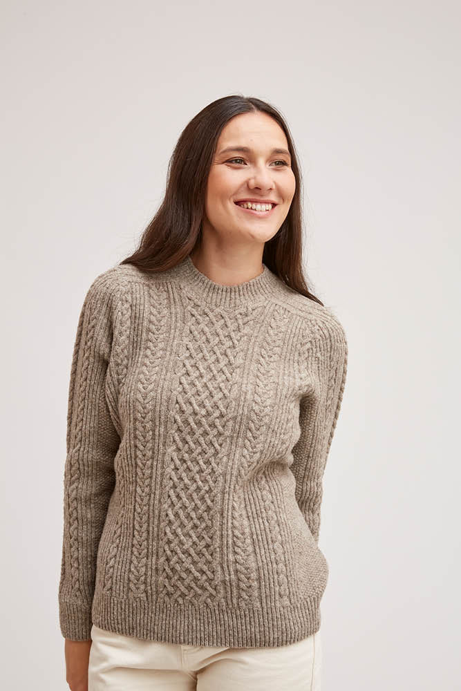 Pull en laine à torsades pour femme