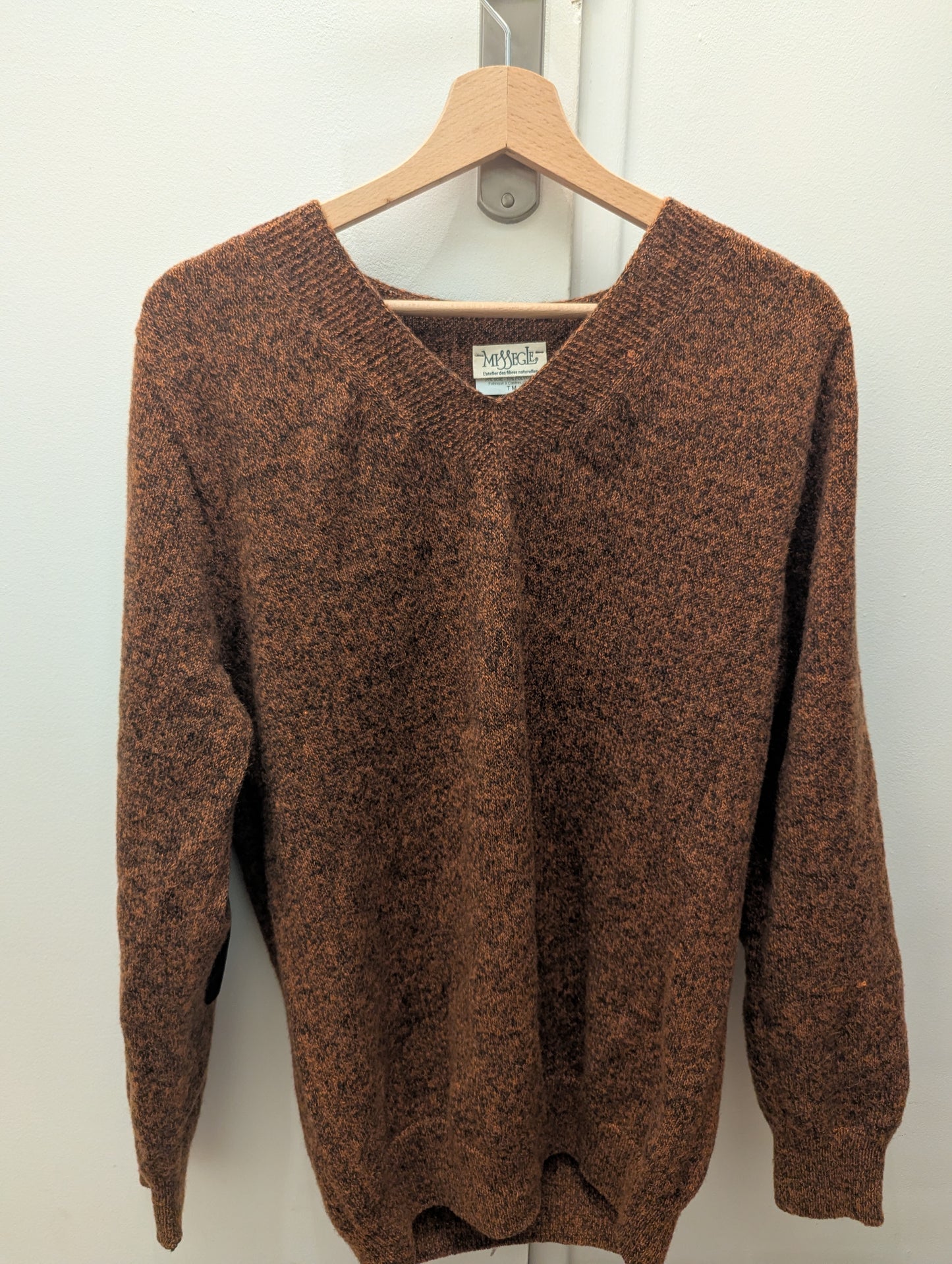 Pull en laine yack col V pour homme