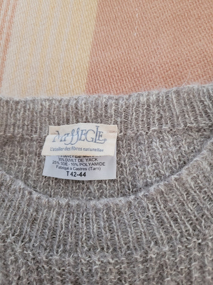 Pull  femme 42-44 mohair yack, soie