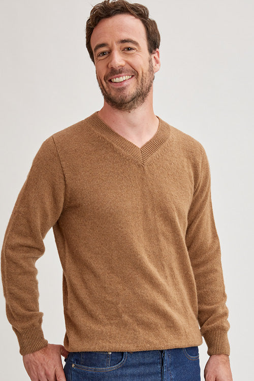 Pull laine chameau col V homme