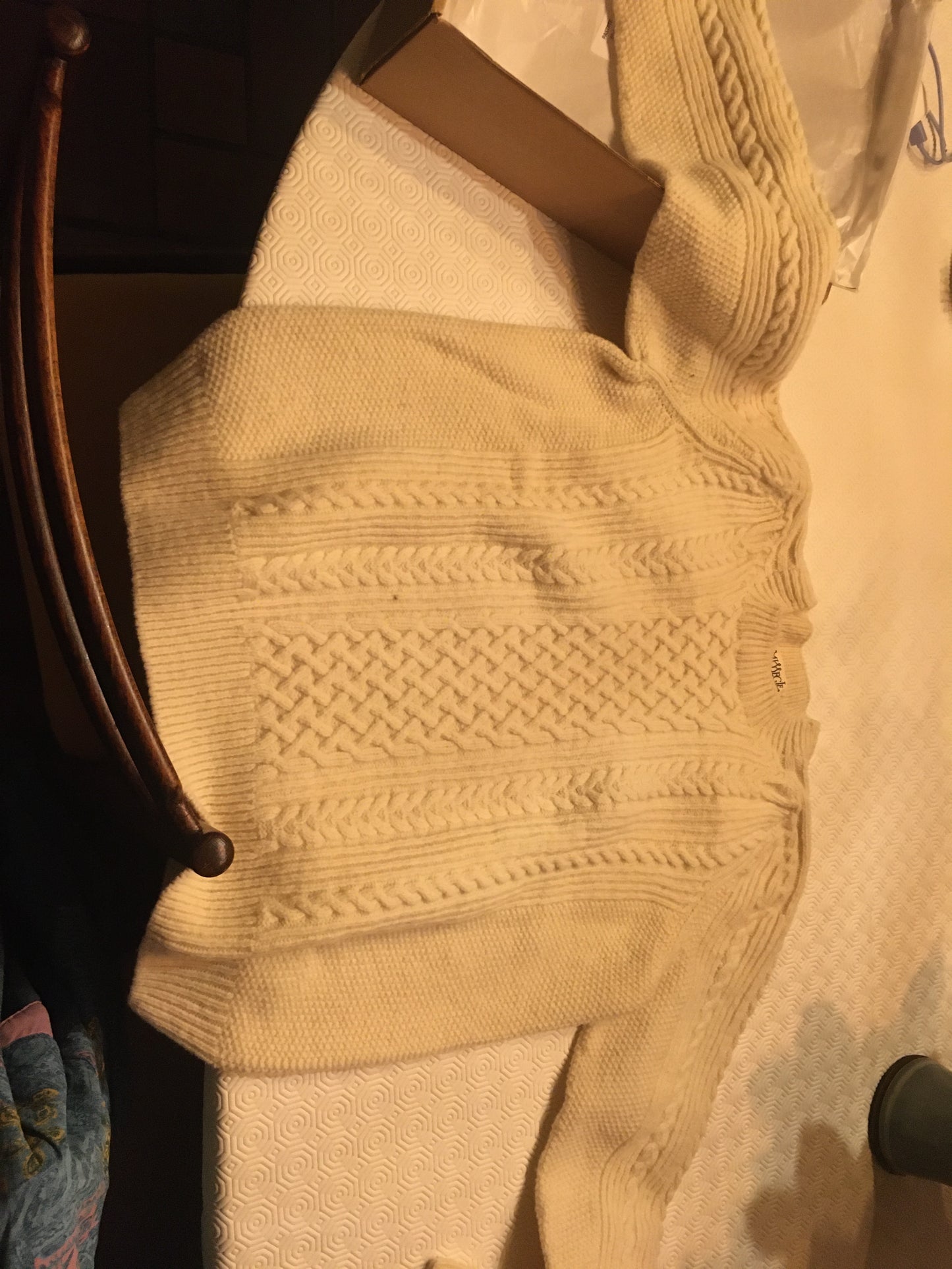 Pull en laine à torsades pour femme