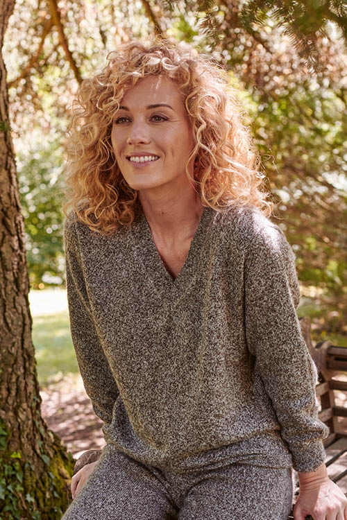 Grand pull laine col V en duvet de yack pour femme