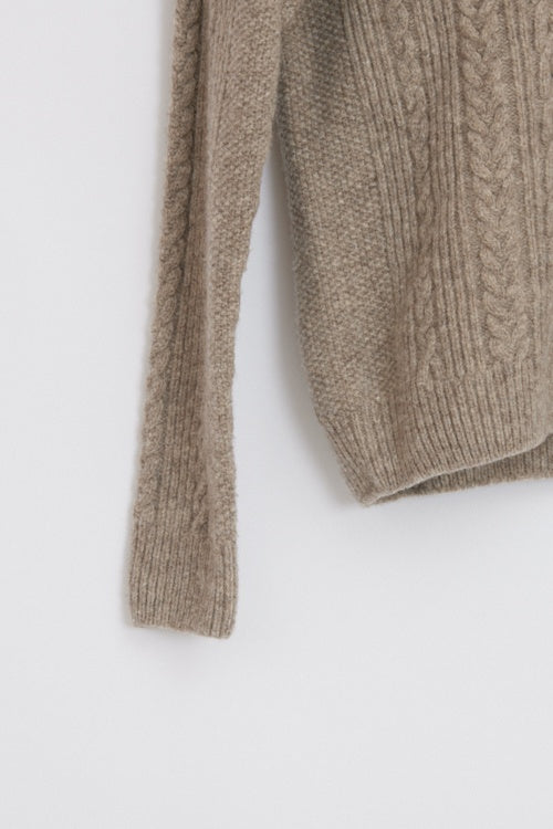 Pull en laine à torsades pour femme