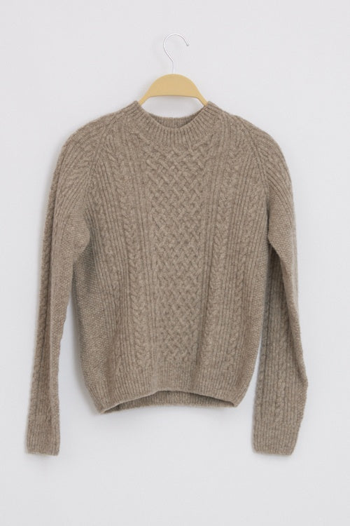 Pull en laine à torsades pour femme