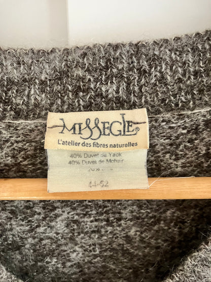 Grand pull laine col V en duvet de yack pour femme