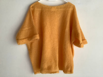 Petit pull manches courtes jaune